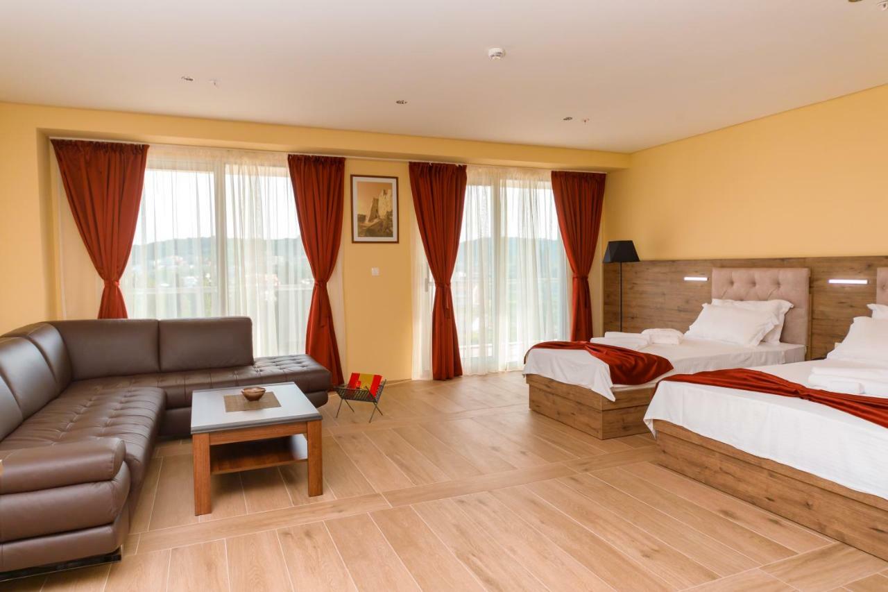 Hotel Franca Ulcinj Zewnętrze zdjęcie